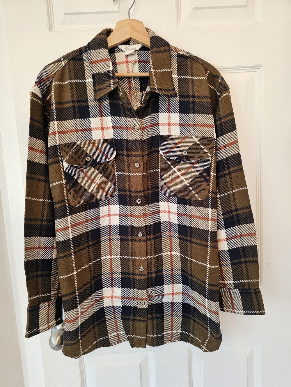 Natural Reflections Plaid Button-Up Jacket Shirt in Olive, Navy & Cream. XL